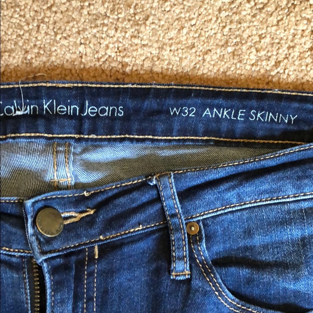 Jeans - Picture 2 of 4